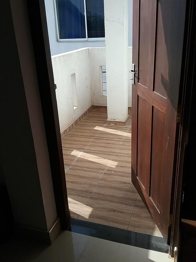Yoho Bluray Beach Residence Негомбо Екстериор снимка