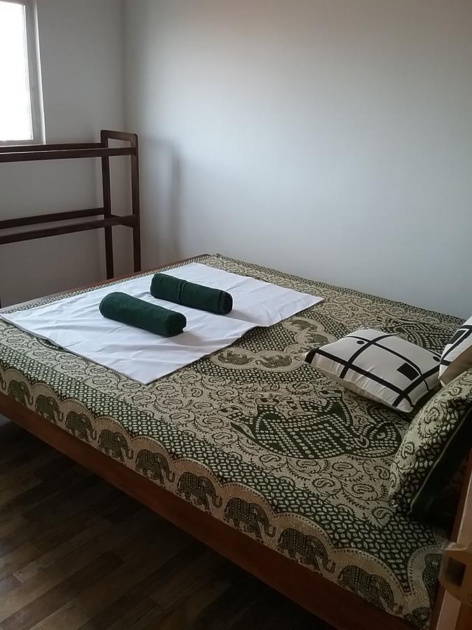 Yoho Bluray Beach Residence Негомбо Екстериор снимка