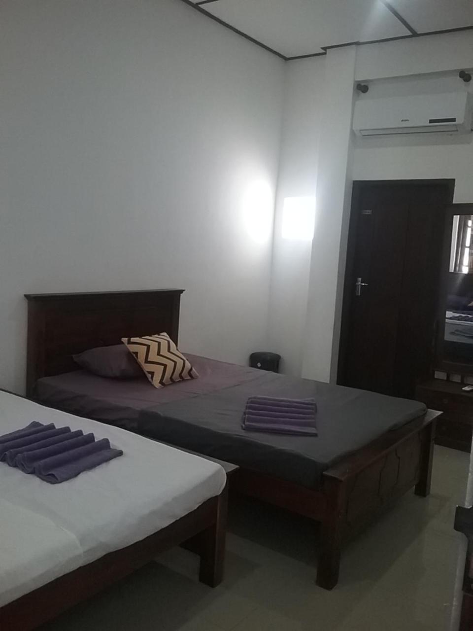 Yoho Bluray Beach Residence Негомбо Екстериор снимка